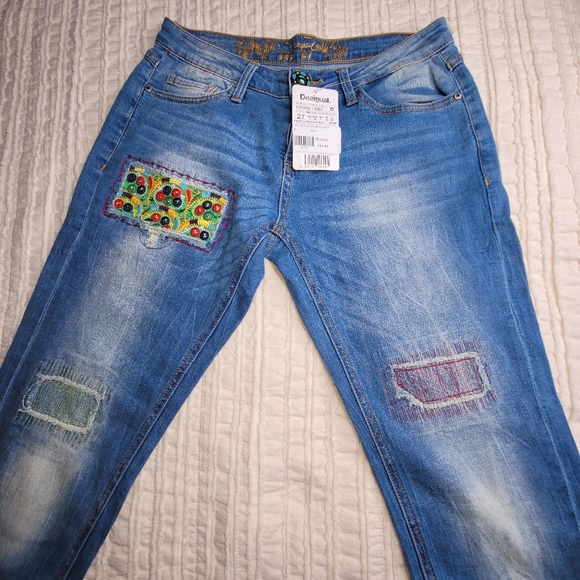 NWT Desigual "Ethnic Ankle" Embroidered Jeans size 27 - Picture 4 of 10
